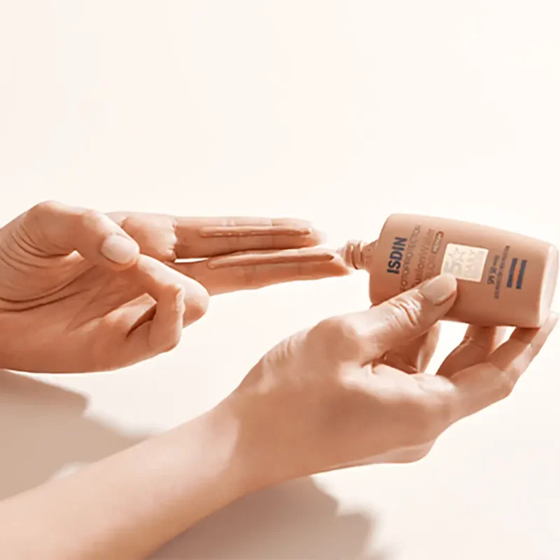 ضدآفتاب رنگی ایزدین Magic spf50 حجم 50میل - Image 3