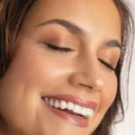 رژلب پیچی فارماسی مدل BB Glaze - Image 2