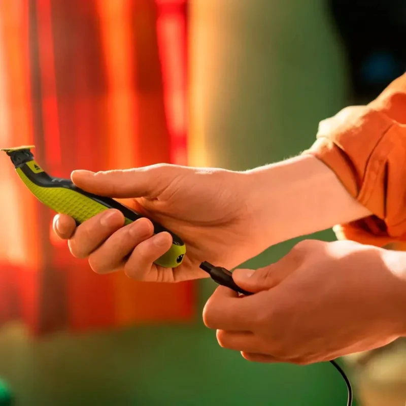 ماشین اصلاح صورت و بدن فیلیپس OneBlade QP2724 - Image 5